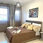 Roma Airport Sky Apartments